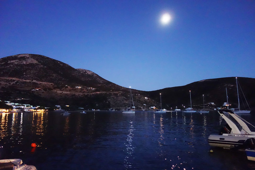 Νυχτερινή φωτογραφία στο Βαθύ